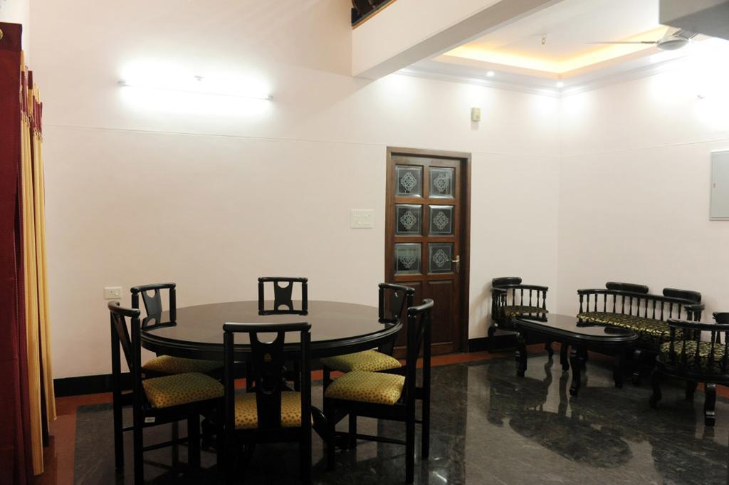Moksha Homestay Thiruvananthapuram Luaran gambar